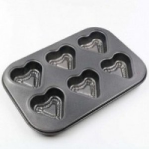 FORMA CUPCAKE METAL de CORAÇÃO para 6un